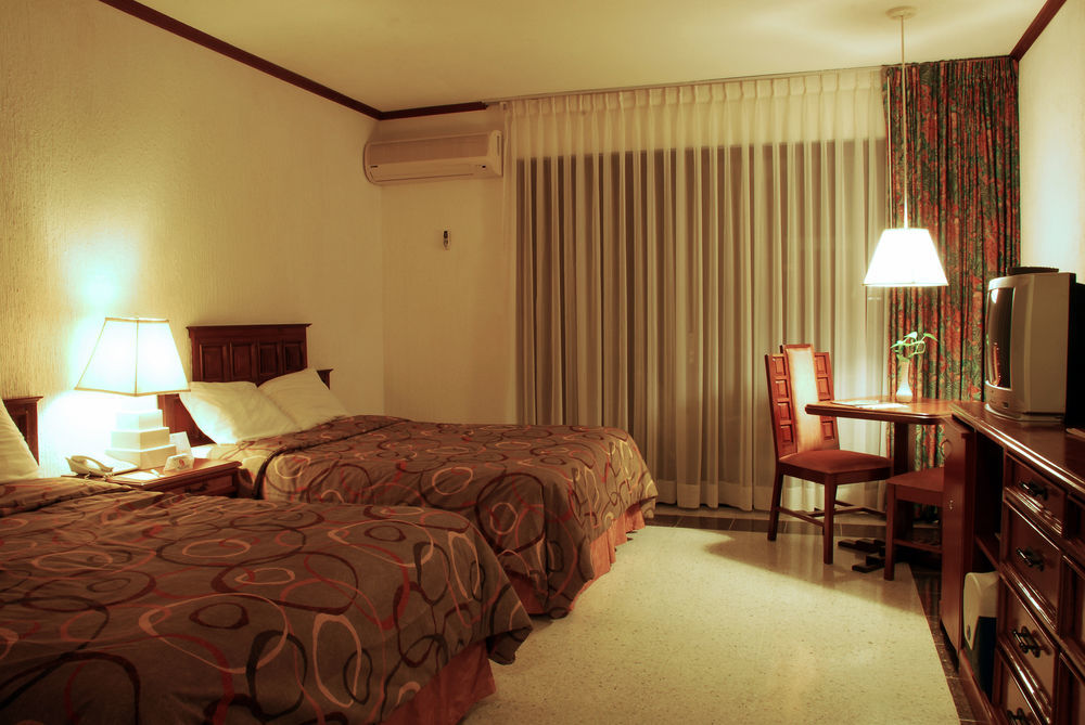 Camino Real Tikal‎ Hotell El Remate Eksteriør bilde